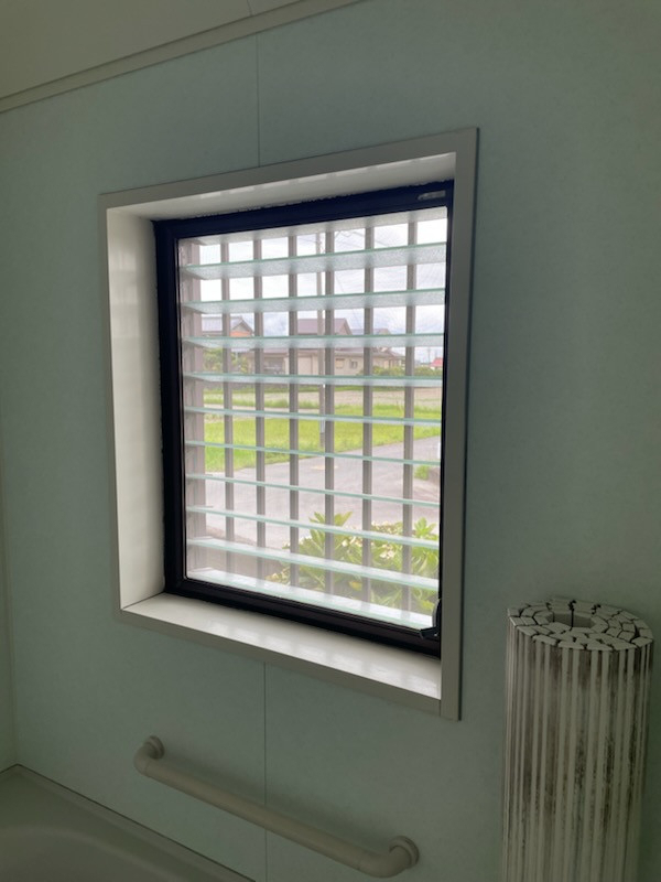 マド・デ・リフォームの冬の寒さ対策その①　浴室の施工前の写真1