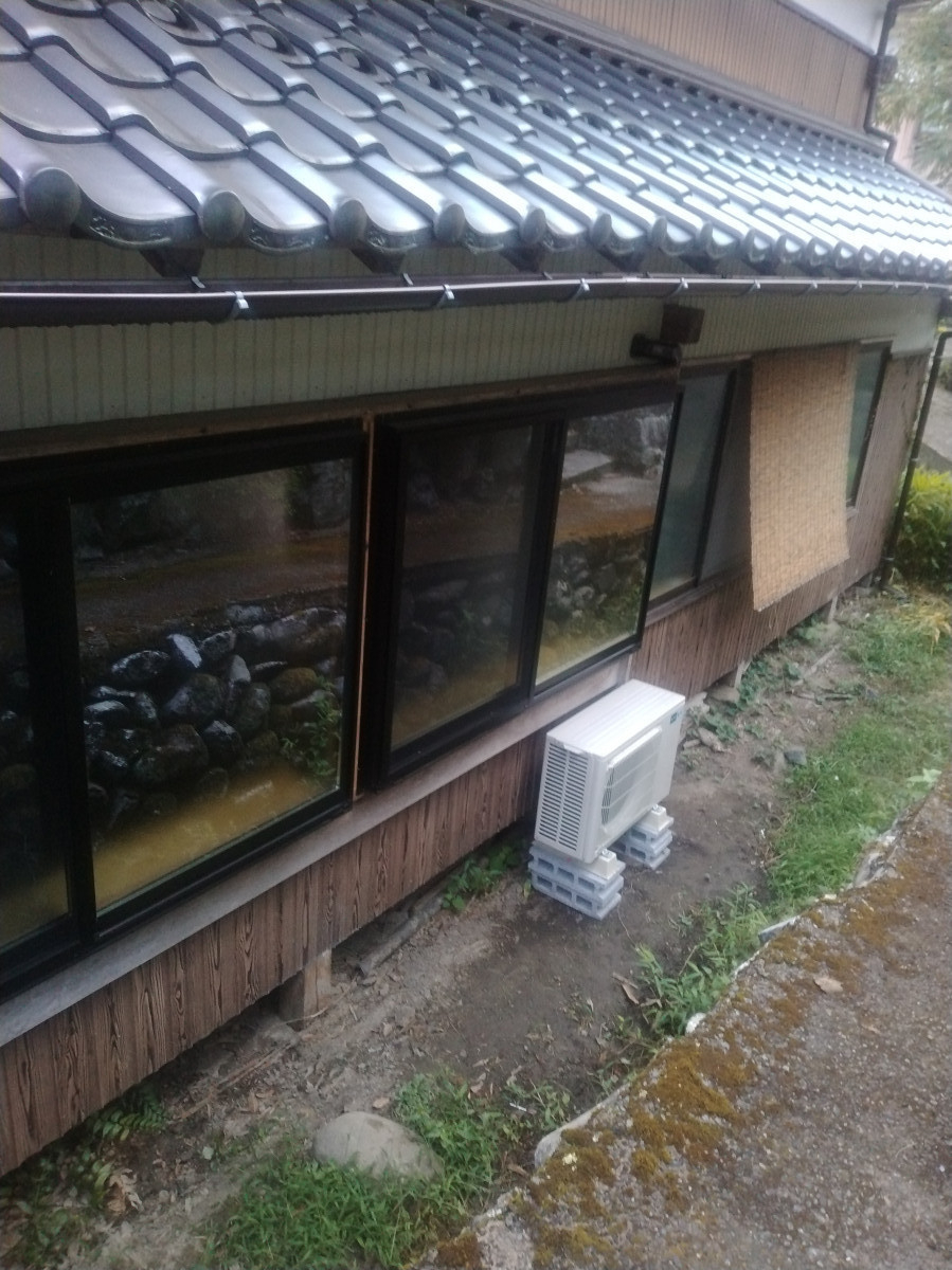 きゅうだいの鳥取市でサ－モスⅡを使い窓断熱工事の施工後の写真2