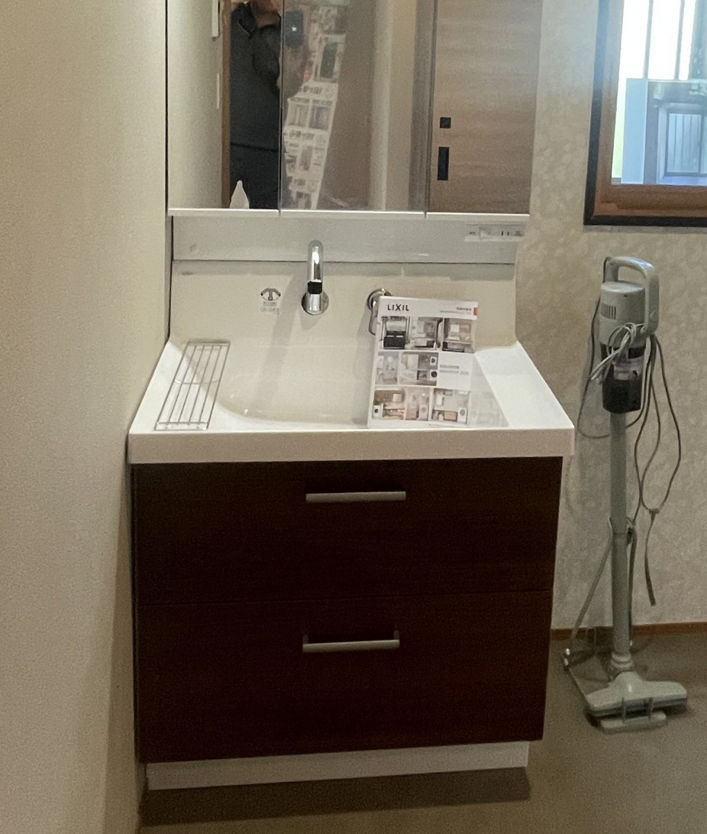 家KuRuの洗面化粧台リフォーム　ピアラの施工事例詳細写真1