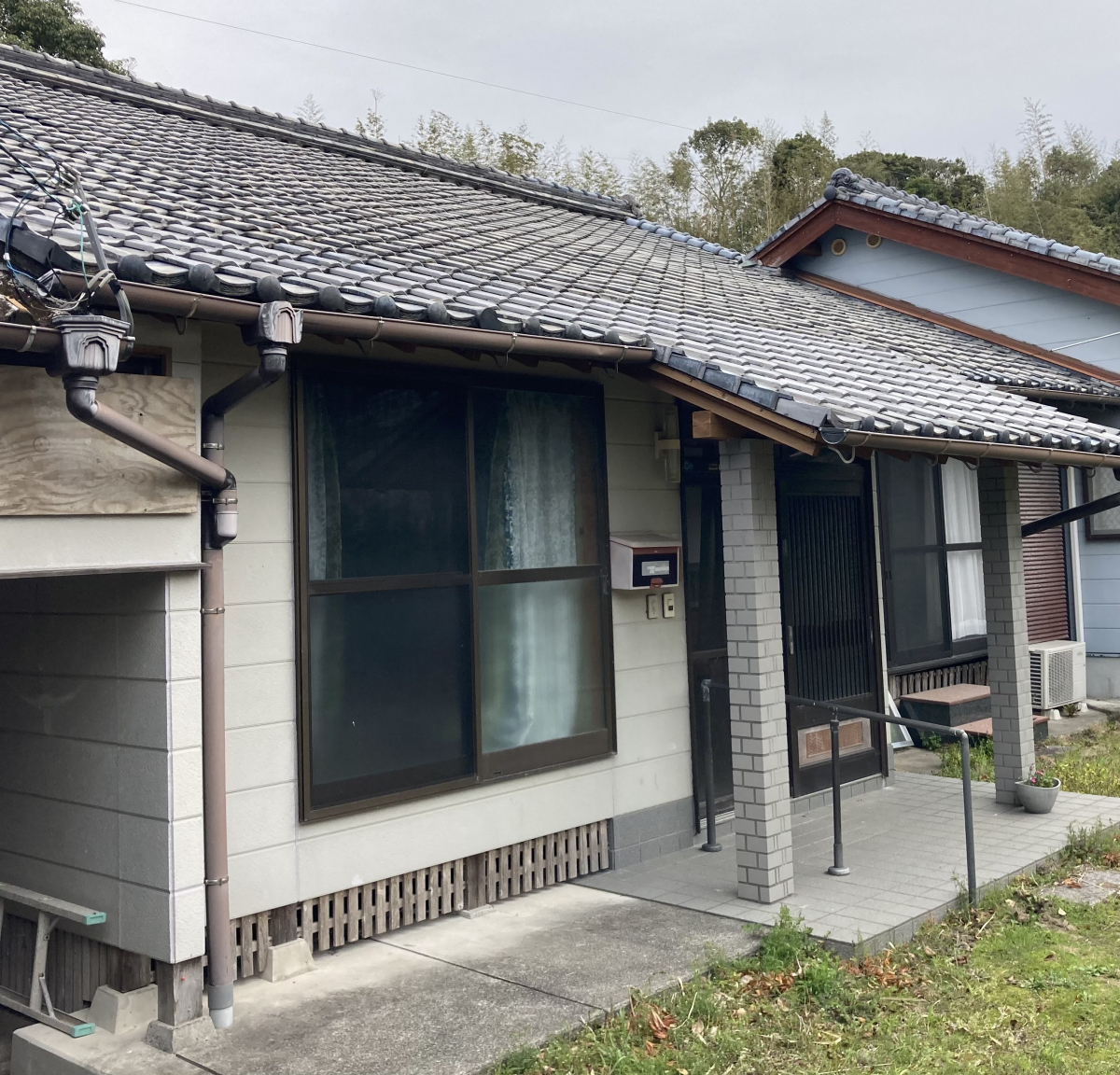 家KuRuの屋根・外壁を新しくしました😊の施工前の写真1