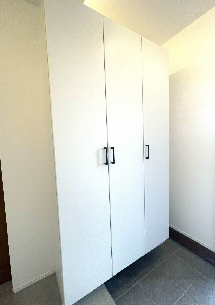 家KuRuの玄関が明るく、より洗練された空間へ！！の施工後の写真1