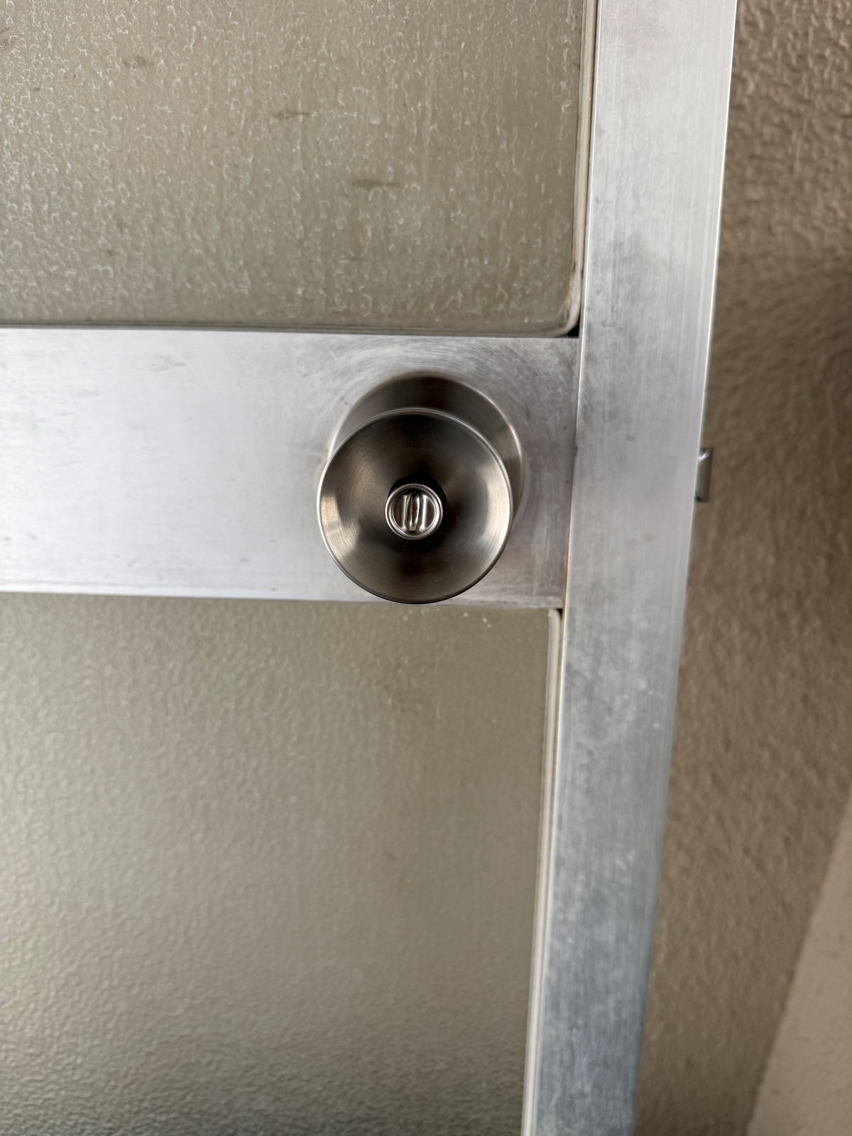 イワサキの錆びたドアノブも交換出来ます！！の施工後の写真1