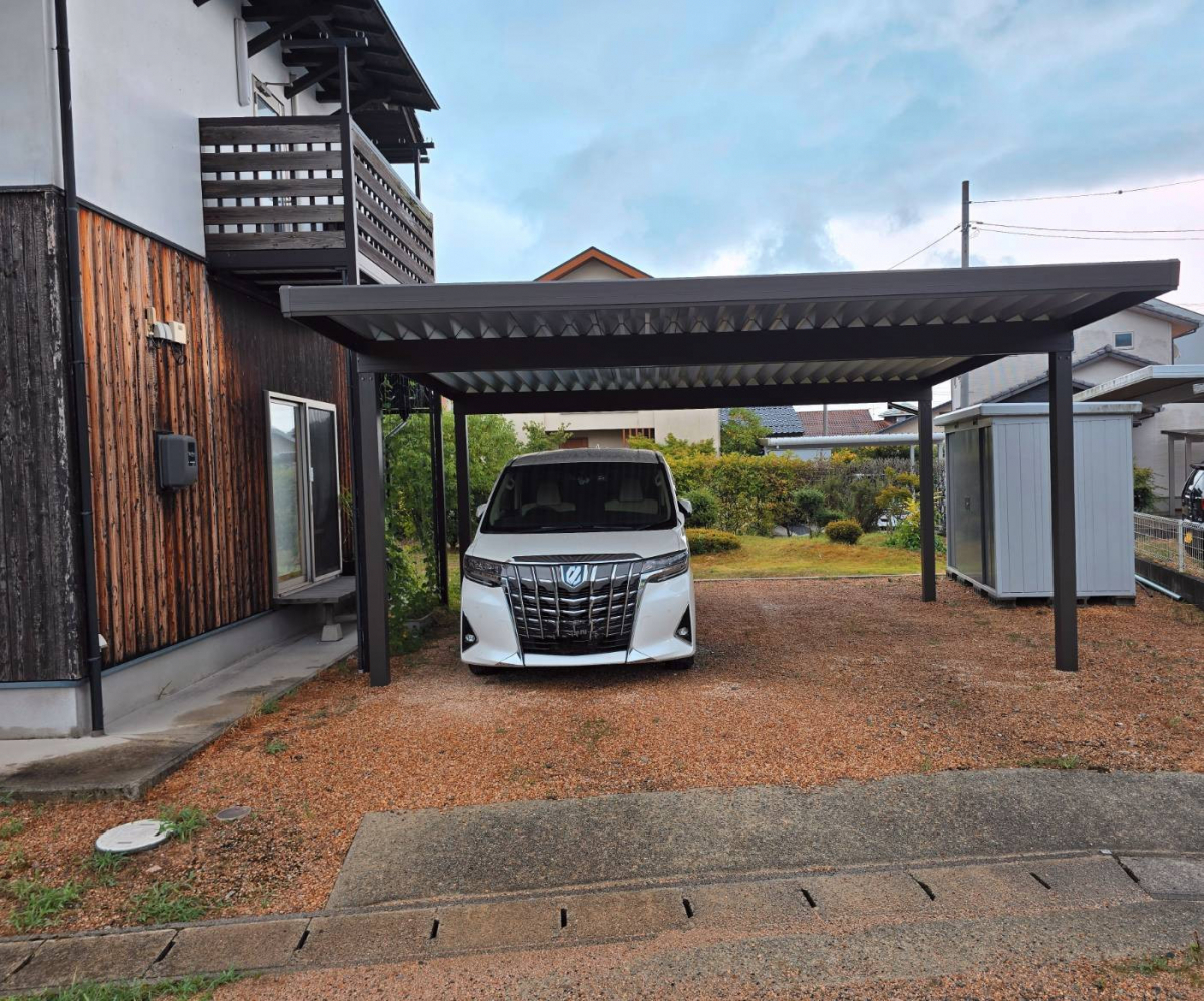 野田アルミ建材の[安芸高田市]雨の日も雪の日も安心♪カーポートで快適な毎日の施工後の写真1