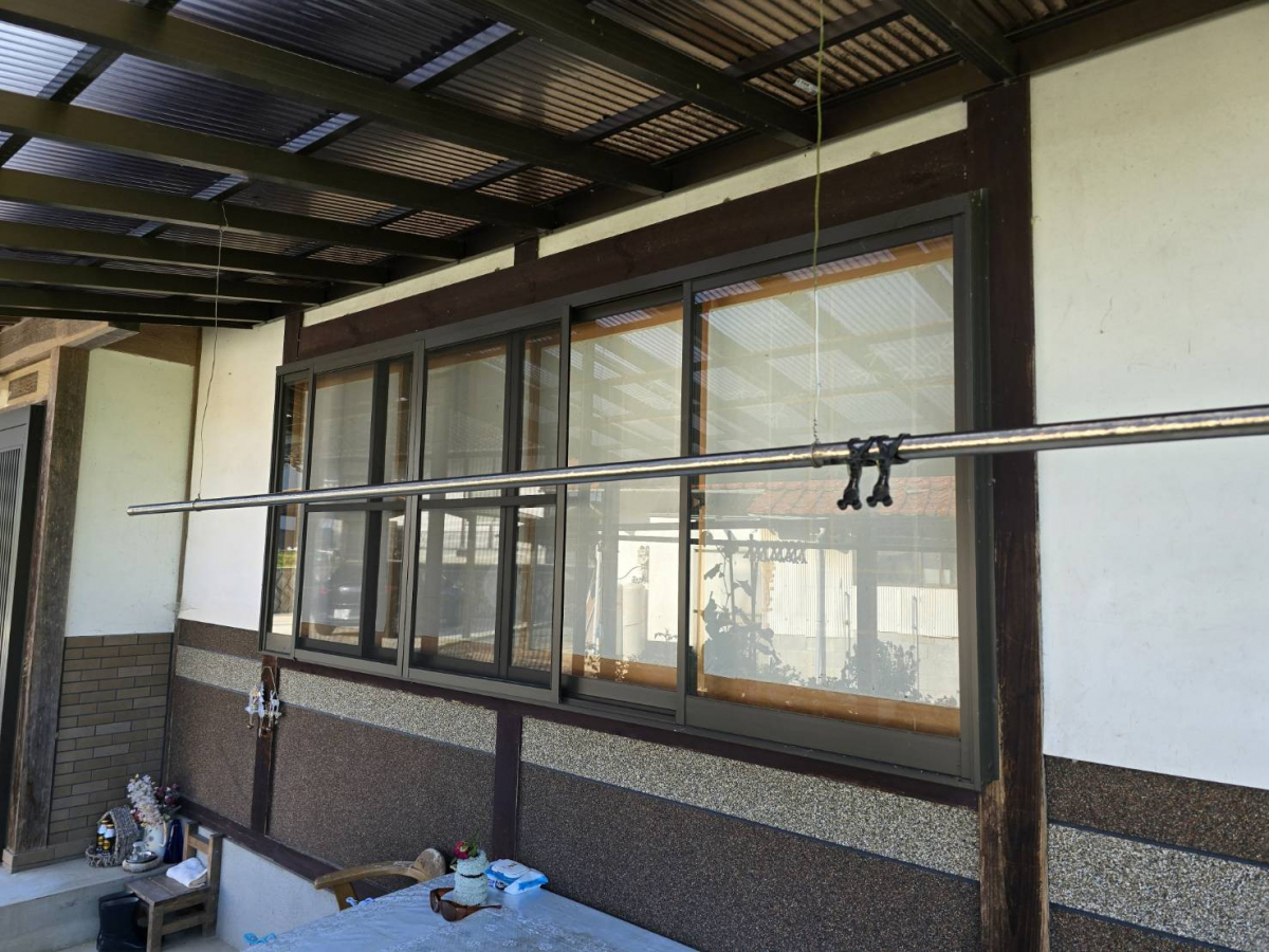 野田アルミ建材の[世羅町]先進的窓リノベ２０２５補助金を活用して断熱窓改修の施工前の写真2