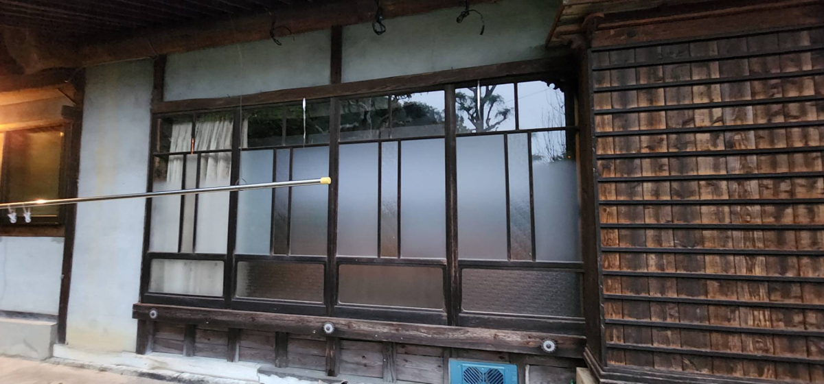 野田アルミ建材の[安芸高田市]先進的窓リノベ２０２５補助金を活用して窓断熱工事の施工前の写真2