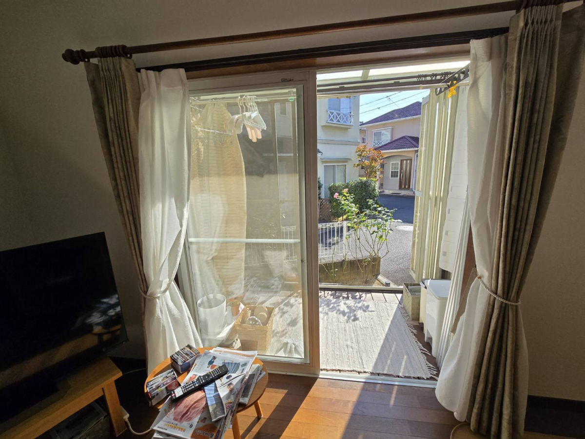 野田アルミ建材の先進的窓リノベ補助金を活用した、内窓断熱リフォームの施工前の写真1