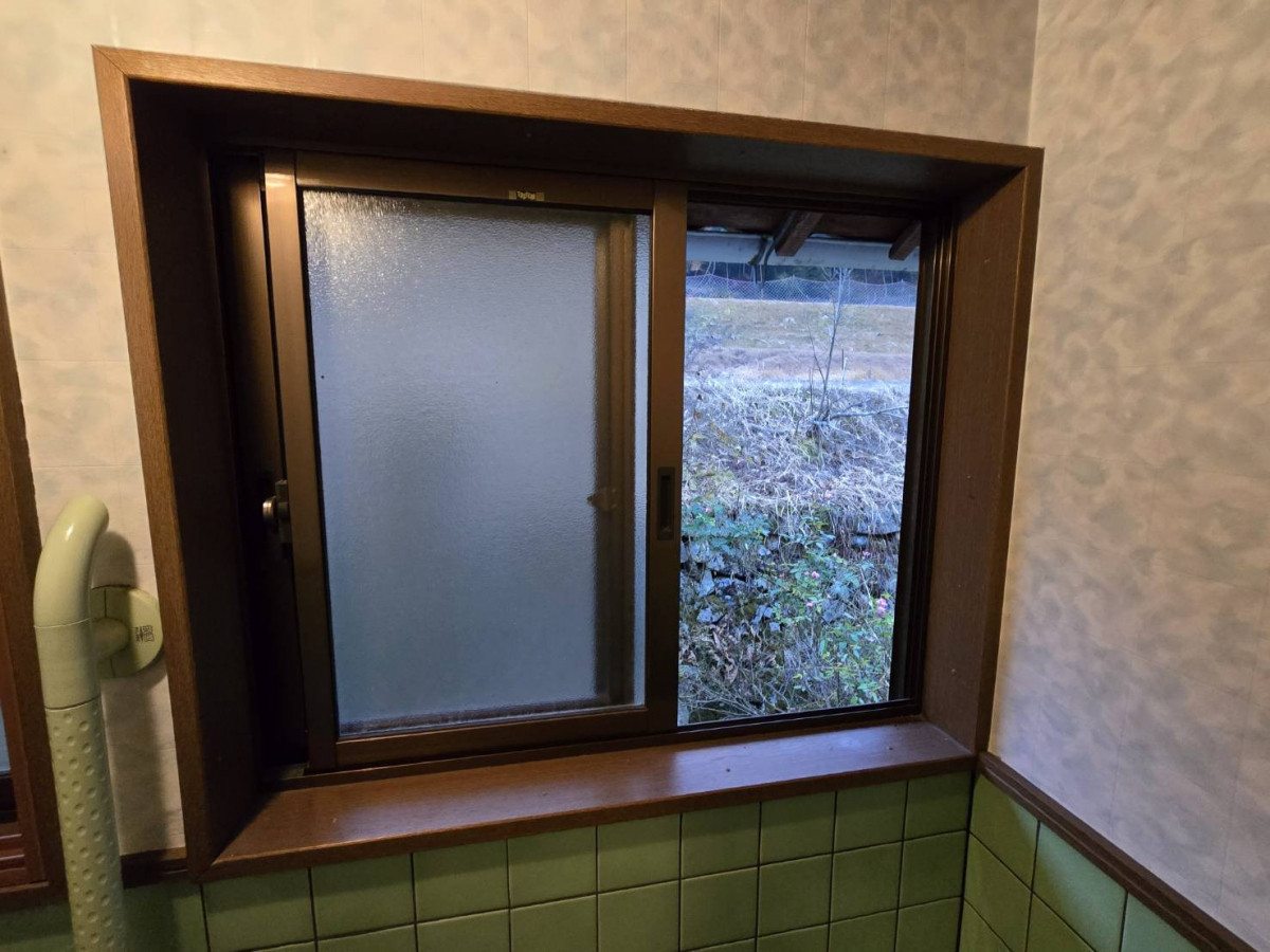 野田アルミ建材の[三次市]先進的窓リノベ補助金を活用して、内窓・外窓断熱工事の施工前の写真3