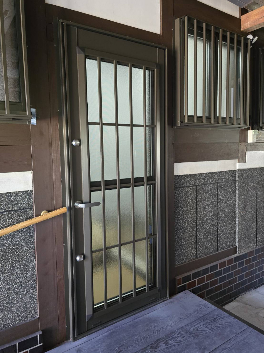 野田アルミ建材の[安芸高田市]先進的窓リノベ補助金を活用して、外窓断熱工事の施工後の写真2