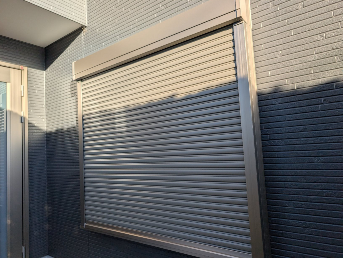 イワカンＳＧのLIXIL リフォームシャッター 取付ました(^^♪の施工後の写真1
