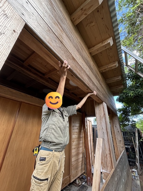 恩納アルミ工業の倉庫に窓を取り付けたい！【窓新設工事/恩納村】の施工事例詳細写真1