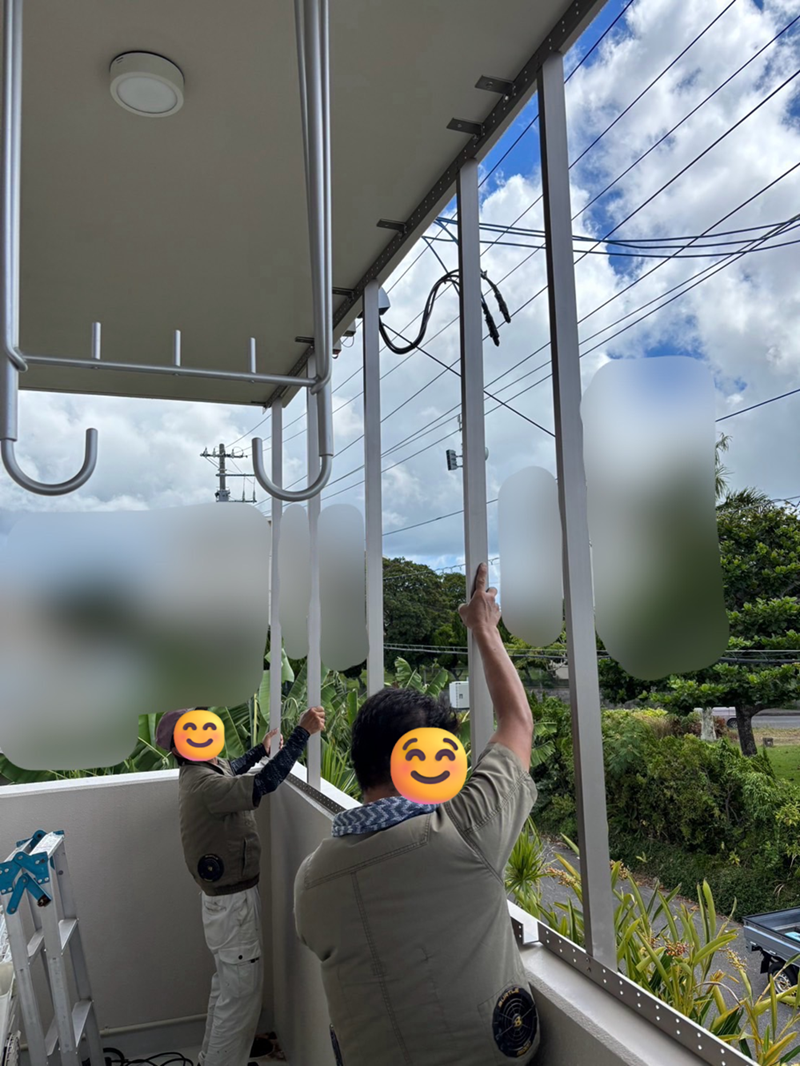 恩納アルミ工業の目隠しを取り付けてプライバシーを守りたい！【アルミルーバー/沖縄市】の施工事例詳細写真1
