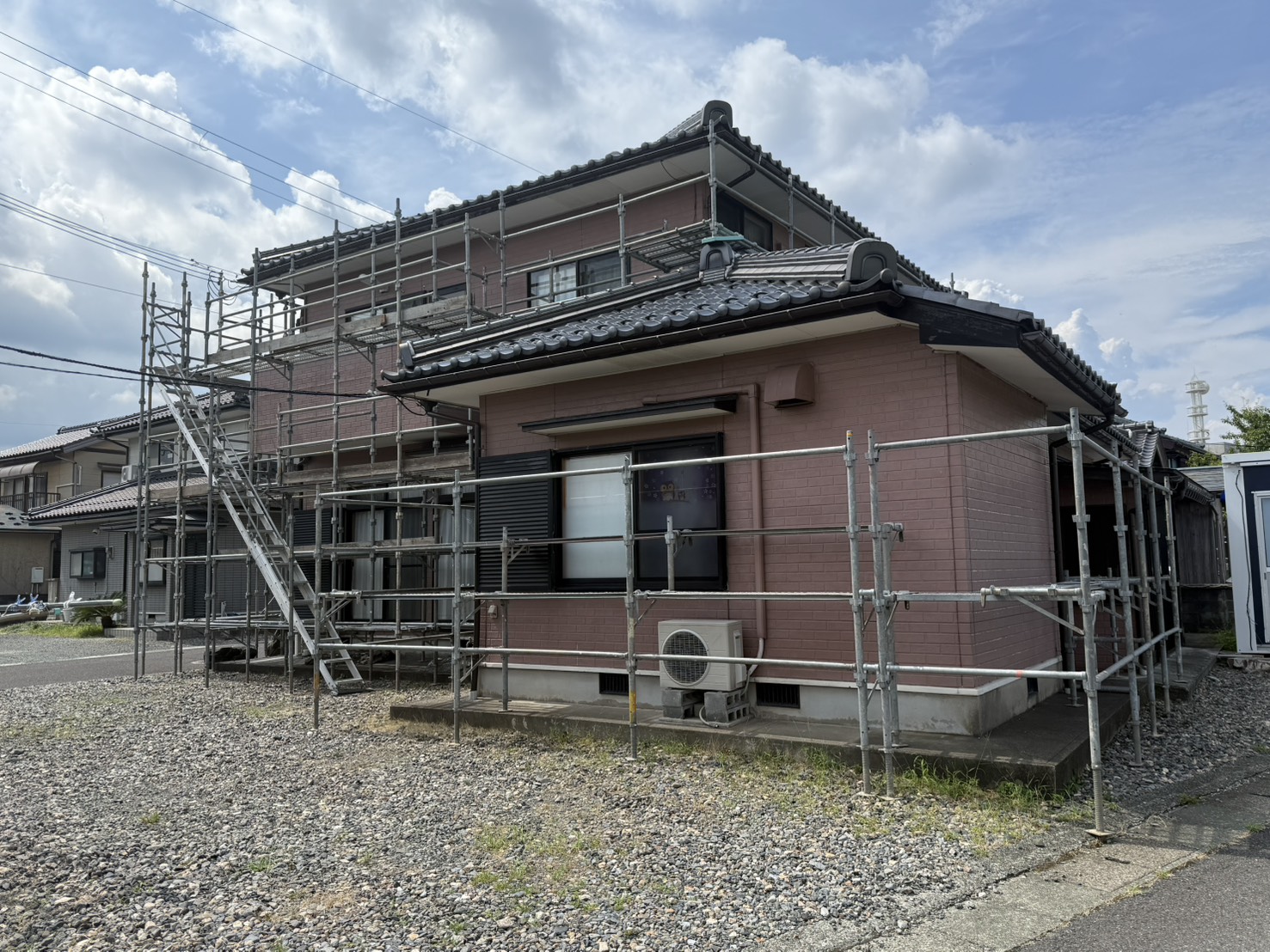 イワイの朝夕の冷え込み対策に！美浜町で和室・リビングに内窓インプラスを設置｜先進的窓リノベ2025活用の施工事例詳細写真2