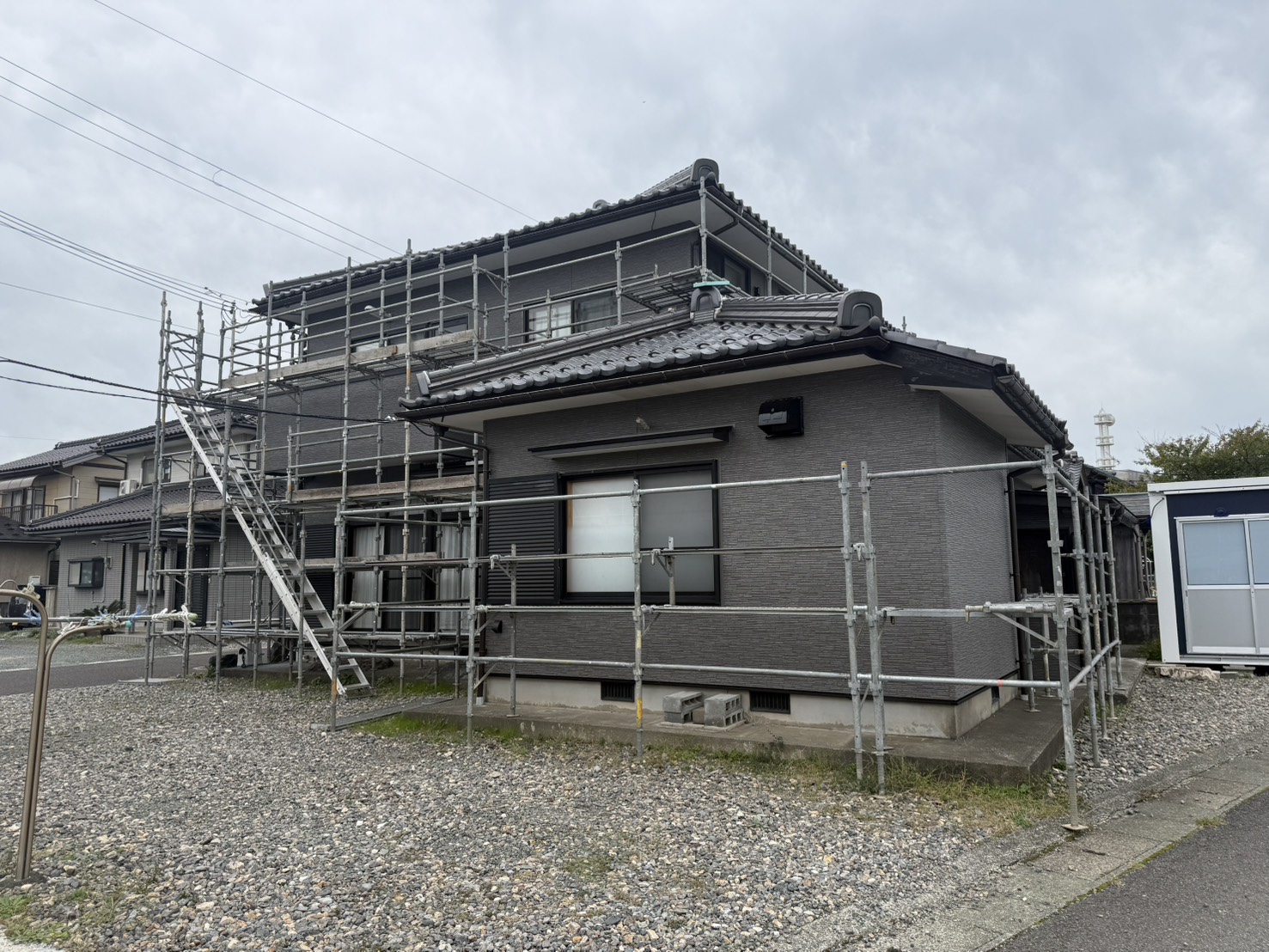 イワイの朝夕の冷え込み対策に！美浜町で和室・リビングに内窓インプラスを設置｜先進的窓リノベ2025活用の施工事例詳細写真4