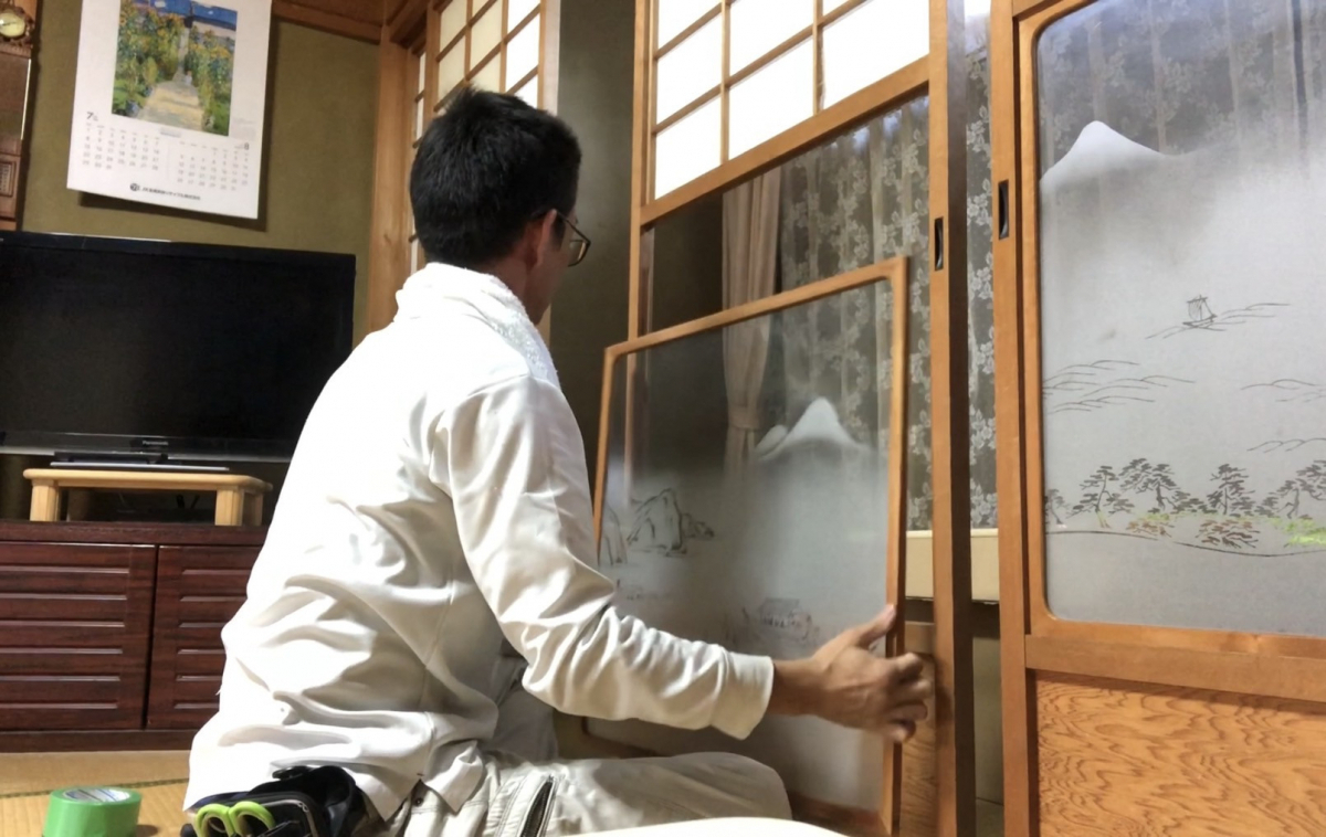 イワイの山水ガラスのガラス修理の施工前の写真3