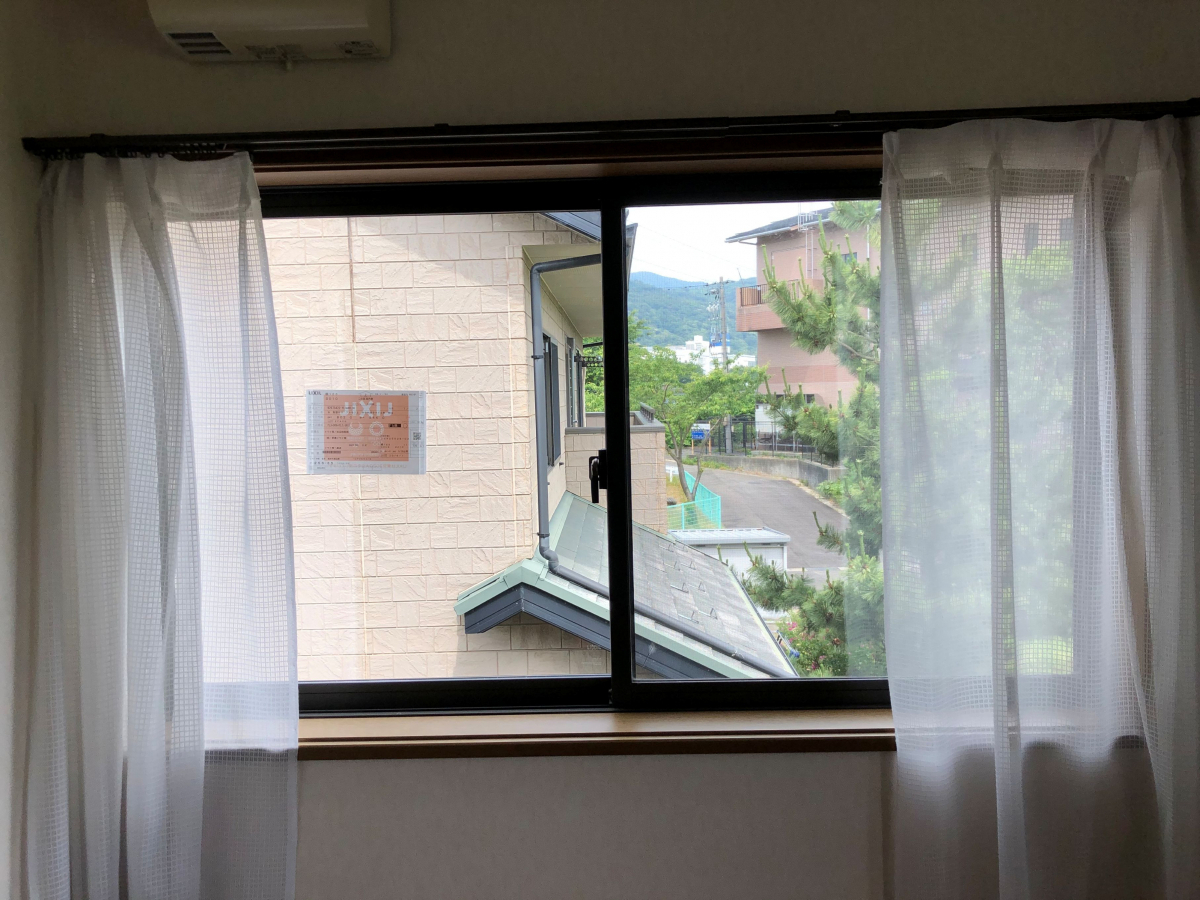 イワイの【敦賀市】ペアガラスの内部結露でお困りの方へ|10年以内なら無償交換できる可能性も!の施工後の写真1