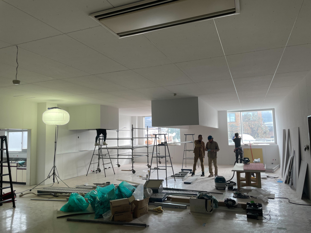 イワイの【店舗併設の大規模厨房リフォーム】某企業様で製造から販売までを一棟で完結できるようにリフォーム！の施工後の写真1