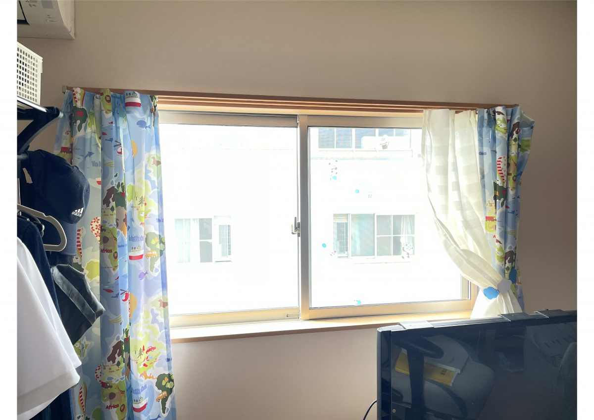 イワイの【先進的窓リノベ】リビングと子ども部屋にインプラス！2026年補助金も継続予定の施工前の写真1