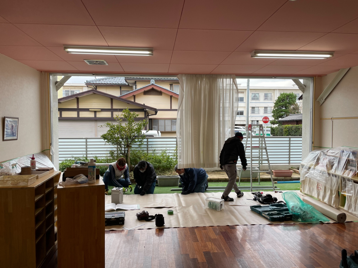 イワイの古い幼稚園の窓を50年ぶりにリニューアル！防火サッシ＆Low-Eペアガラスで快適な園舎への施工前の写真2