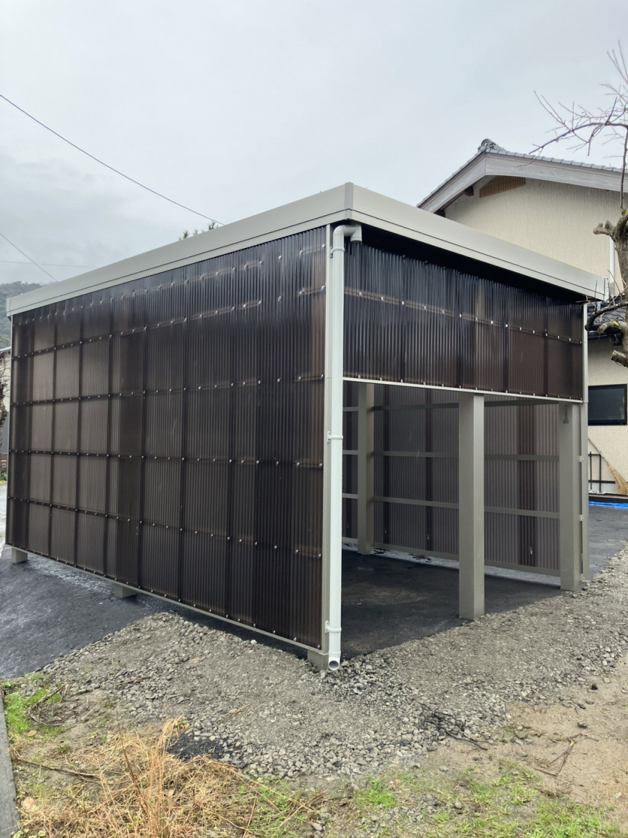 イワイの三方上中郡若狭町｜雪国であったら助かるカーポート。2台用＋1台用施工の施工後の写真3