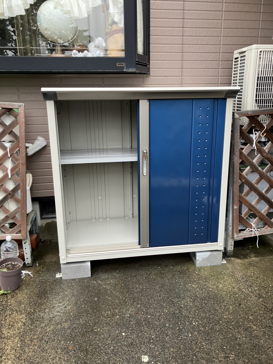 イワイの【敦賀市】小型物置の取替え工事｜土間直置きによる腐食のため物置を更新しましたの施工後の写真1