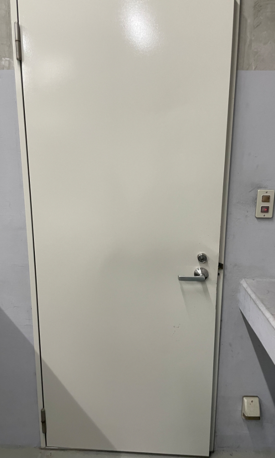 古川オール 江戸川のスチール扉のみ交換の施工前の写真1