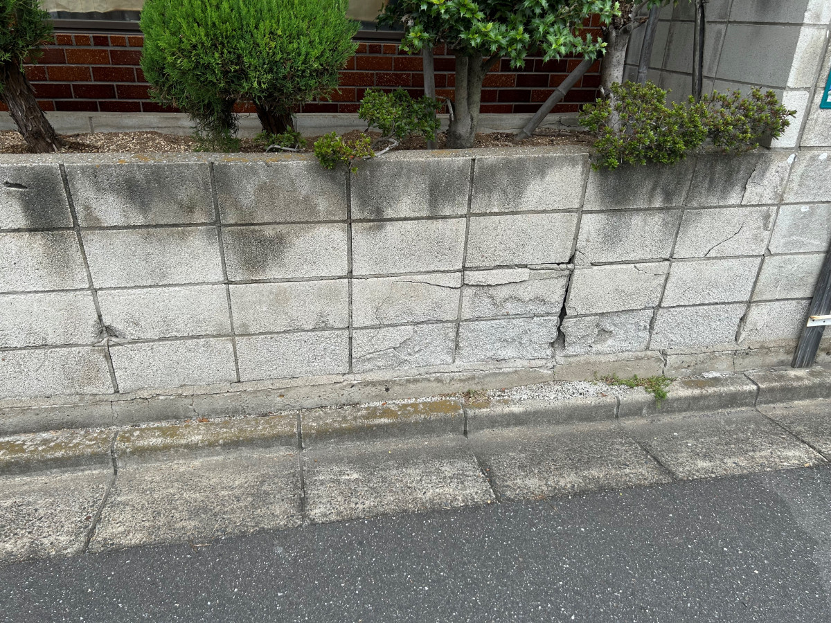 古川オール 江戸川の外構工事　フェンス設置の施工前の写真3