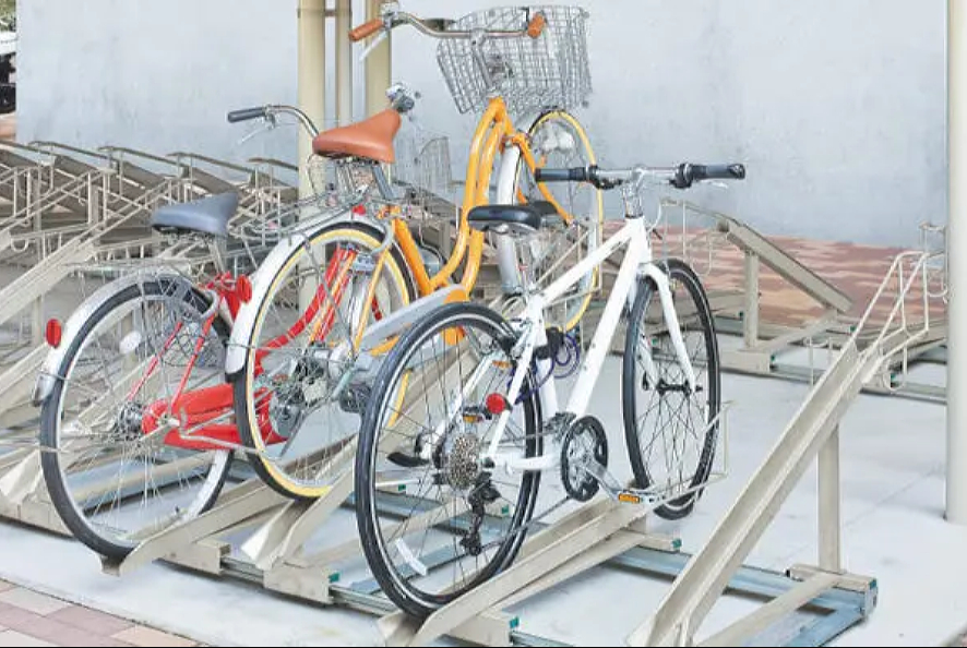 ミズノ建材の山科区のマンションに、サイクルポートを設置しました！の施工前の写真1