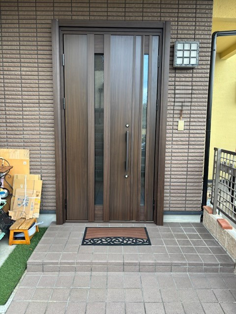 ミズノ建材の玄関リフォーム1日で完了！の施工後の写真1