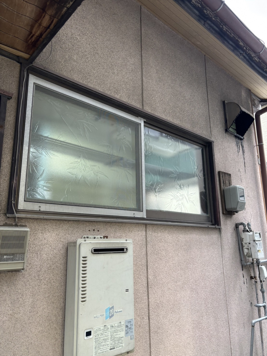 清高ガラスの窓からの侵入、しっかりブロック！の施工前の写真1