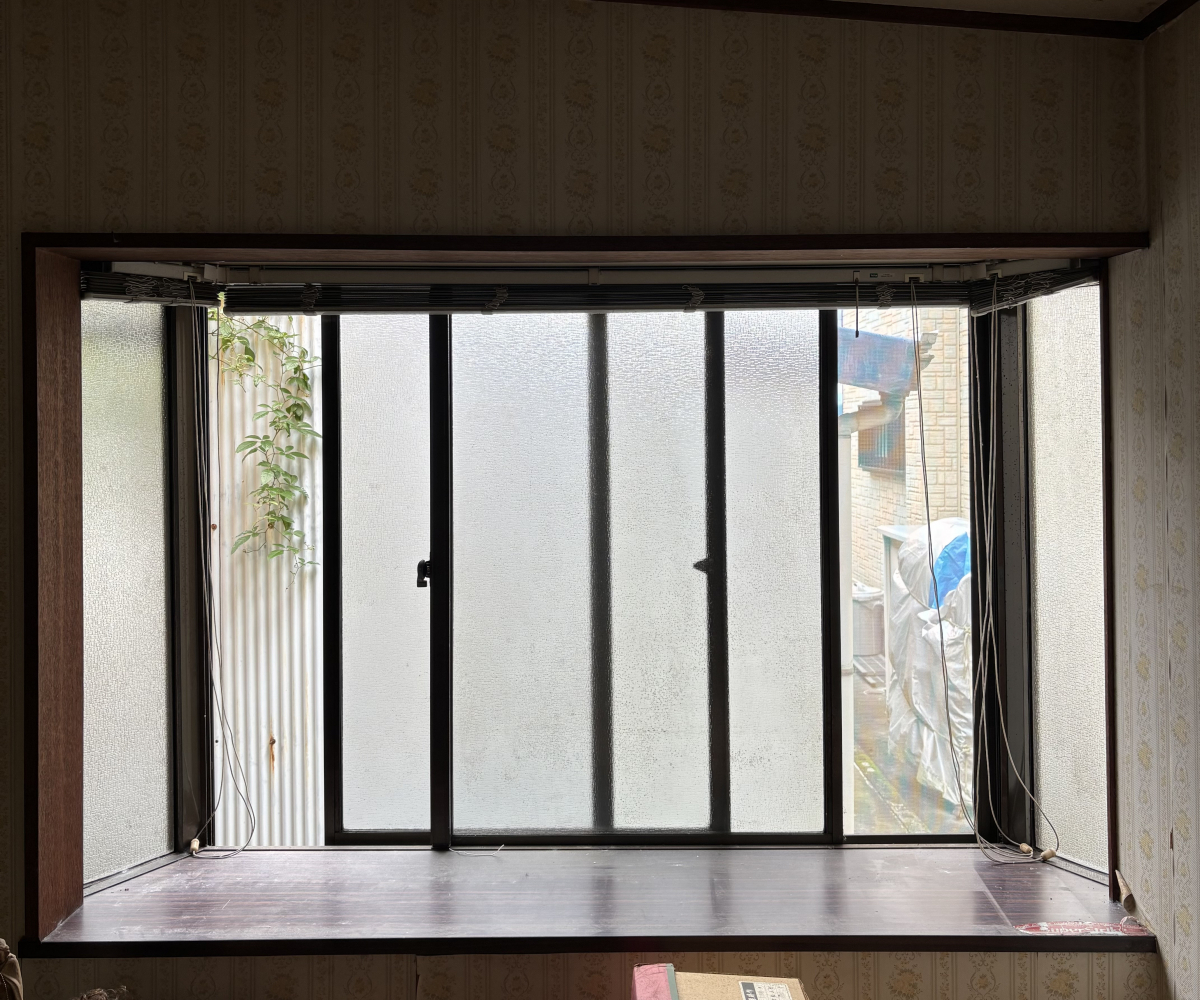 清高ガラスの「窓からの寒さ・暑さ・騒音、まとめて解決！」 　― 窓のお悩み解消インプラス ―の施工前の写真1