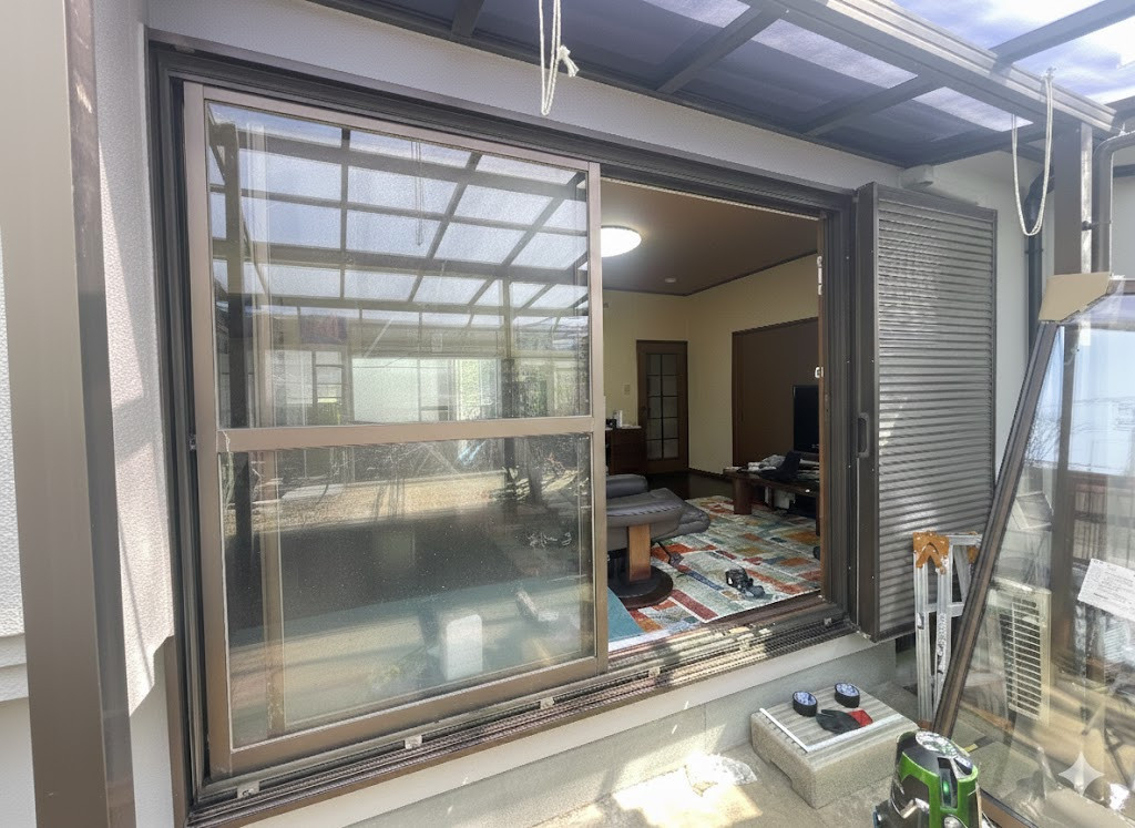 カネコ住宅産業の【毛呂山町】外窓交換で新築同様の窓を取付けられます！の施工前の写真1