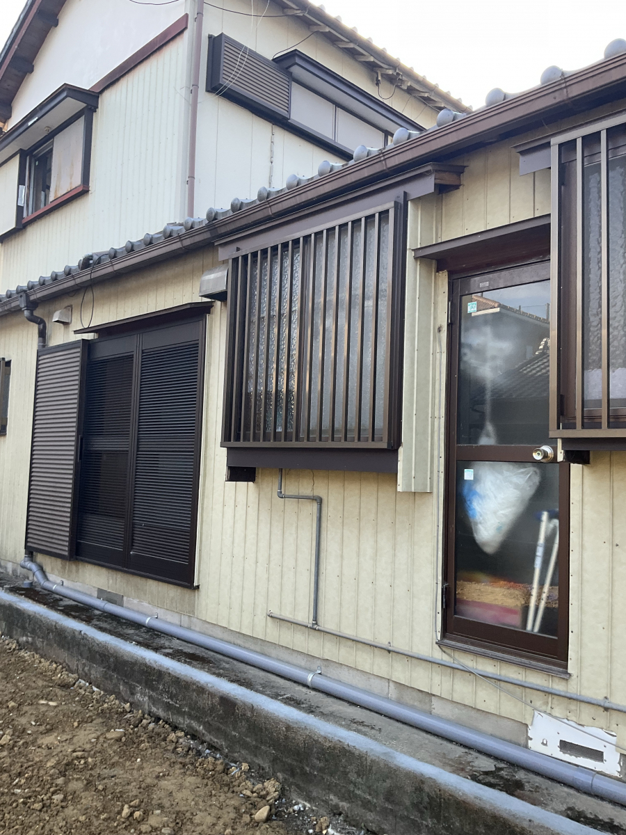 伊勢日軽の防犯ガラスに交換☆の施工前の写真2