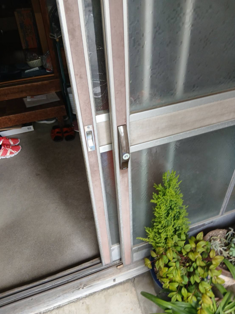 伊勢日軽の引戸の鍵交換☆の施工後の写真1