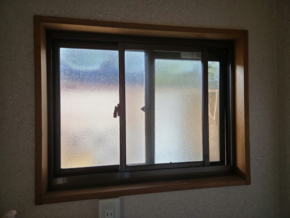 まごころ工房の【恵那市】既存窓の内側に窓を追加！断熱・防音対策の施工前の写真1