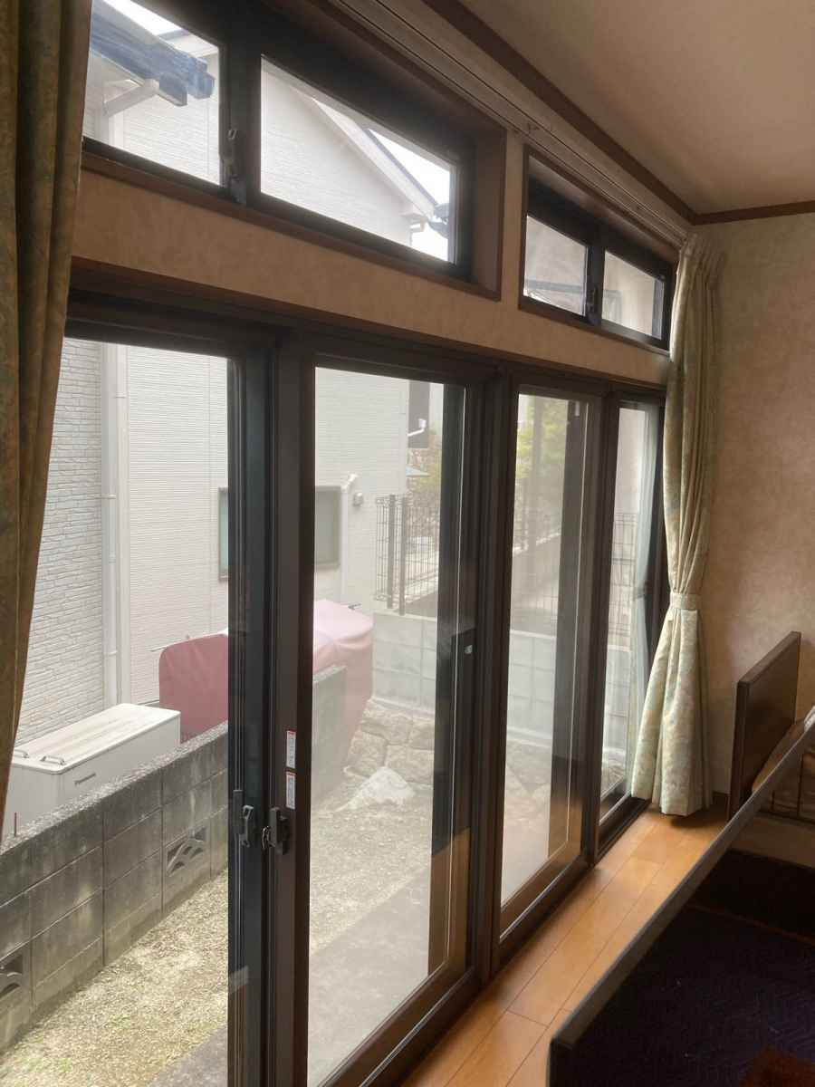 トータスエステート 白島店の寝室の結露対策に内窓『インプラス』を！ 1日で快適な断熱リフォーム【広島市東区】の施工後の写真1