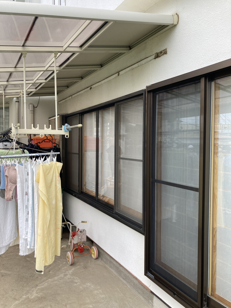 KENSUKEの【横浜市緑区】雨戸サッシ→シャッターサッシ交換　サーモスⅡ-Hの施工前の写真1