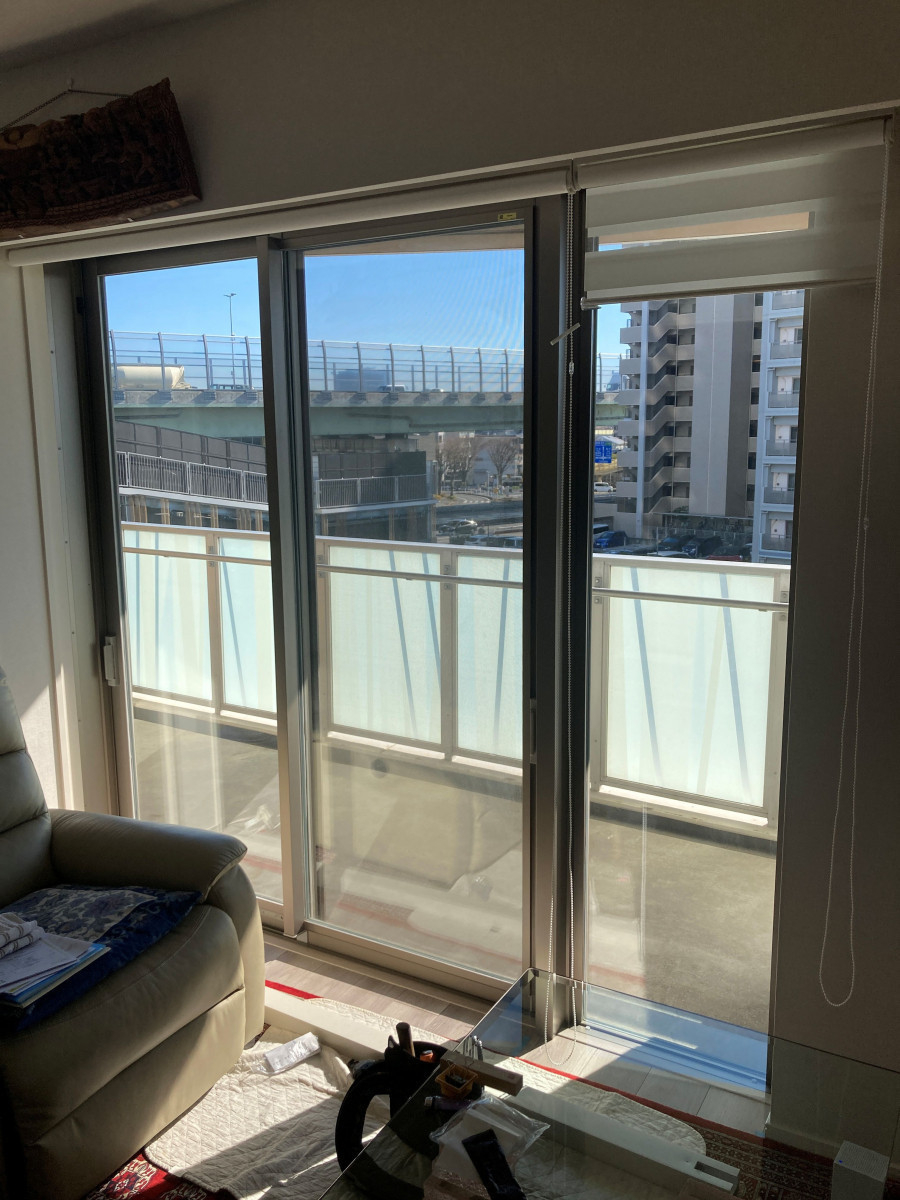 KENSUKEの【東京都町田市】マンション　補助金を併用した内窓設置工事　インプラスの施工前の写真1