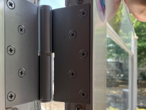 旭トーヨー住器の玄関の調整でスムーズに開閉の施工後の写真1