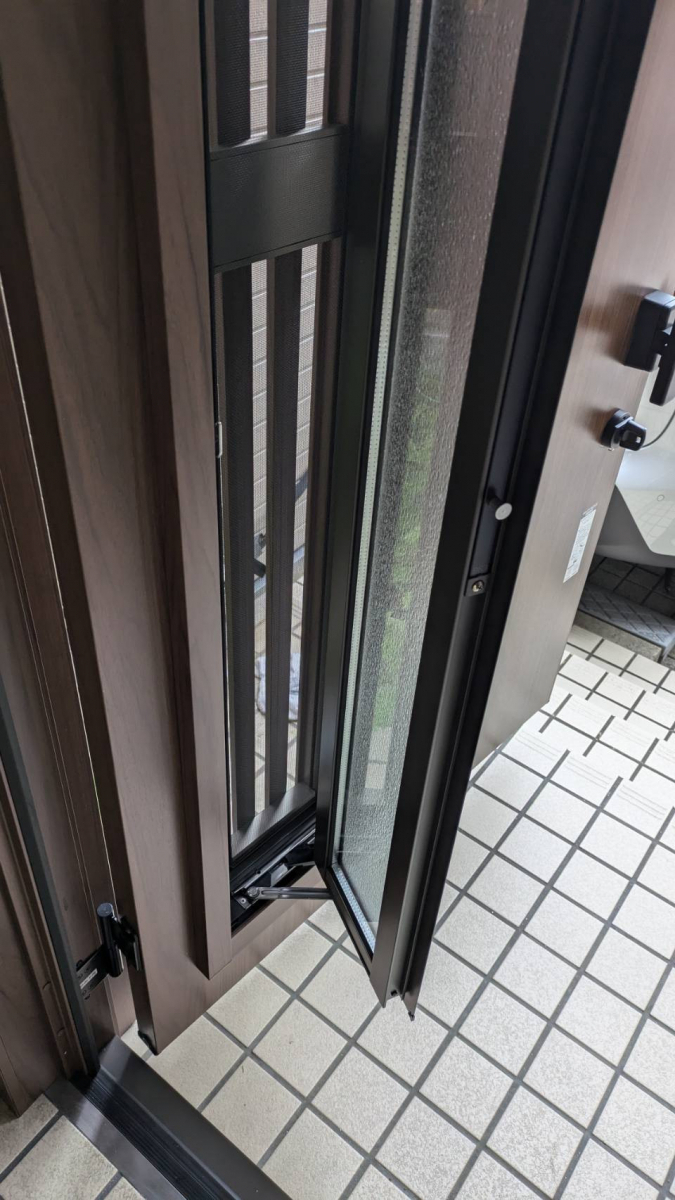 キムラの【京都府】リシェント玄関ドア交換の施工後の写真3