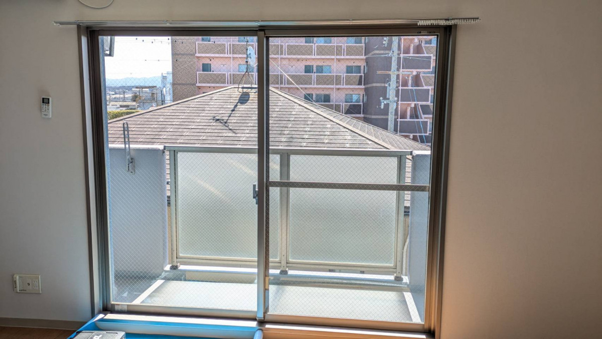 キムラのたった1日で快適空間に！内窓設置でお部屋が劇的変化の施工前の写真1