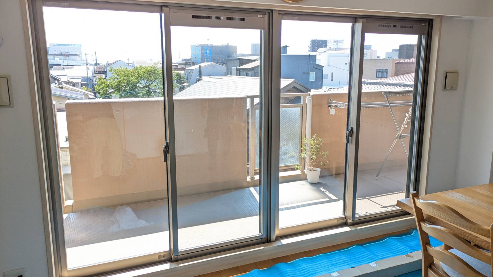キムラの【補助金対象】内窓施工で光熱費削減＆防音効果アップの施工前の写真1
