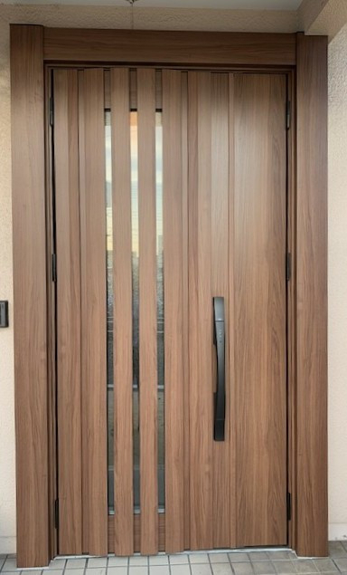 服部興業の1日で理想の玄関に!(^^)!の施工後の写真1