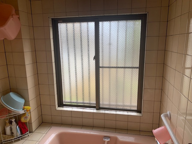 服部興業の【岡山市北区】冬のお風呂が変わる！インプラス設置で浴室の寒さ対策の施工前の写真1