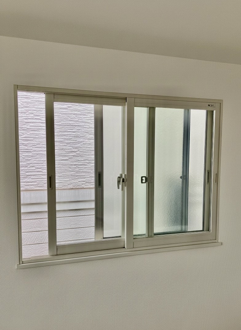 大栄の【インプラス】内窓 設置工事【1窓 30分～】　日高市：株式会社 大栄の施工後の写真1