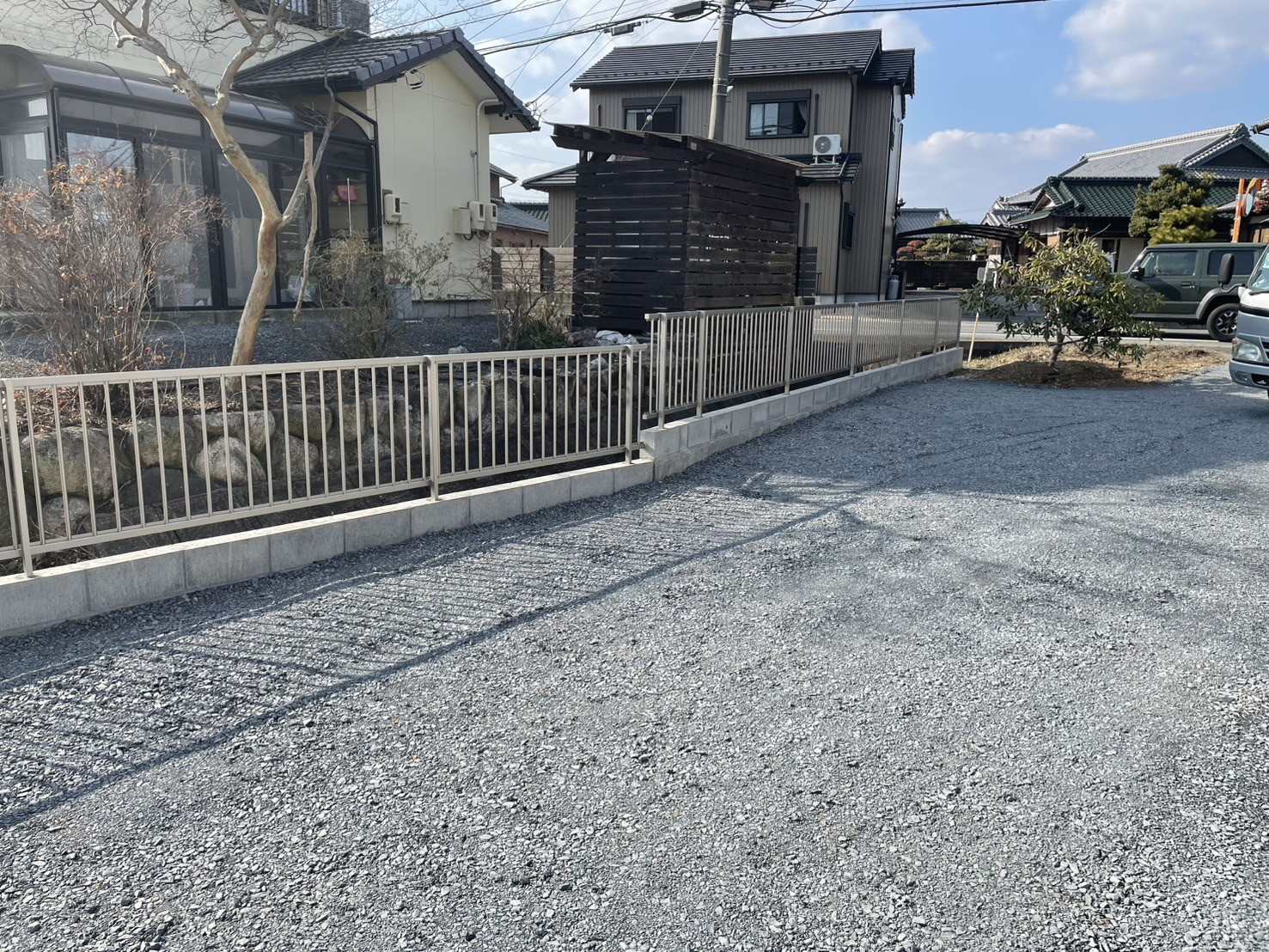 中央アルミ住器の【三重郡菰野町】LIXIL「ハイサモア」フェンス工事の施工後の写真3