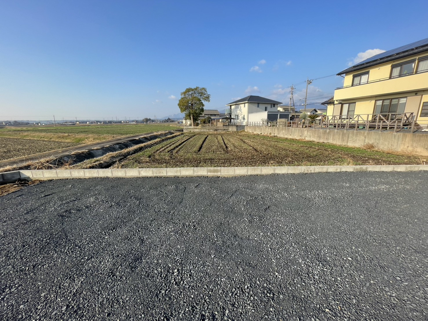 中央アルミ住器の【三重郡菰野町】LIXIL「ハイサモア」フェンス工事の施工前の写真1