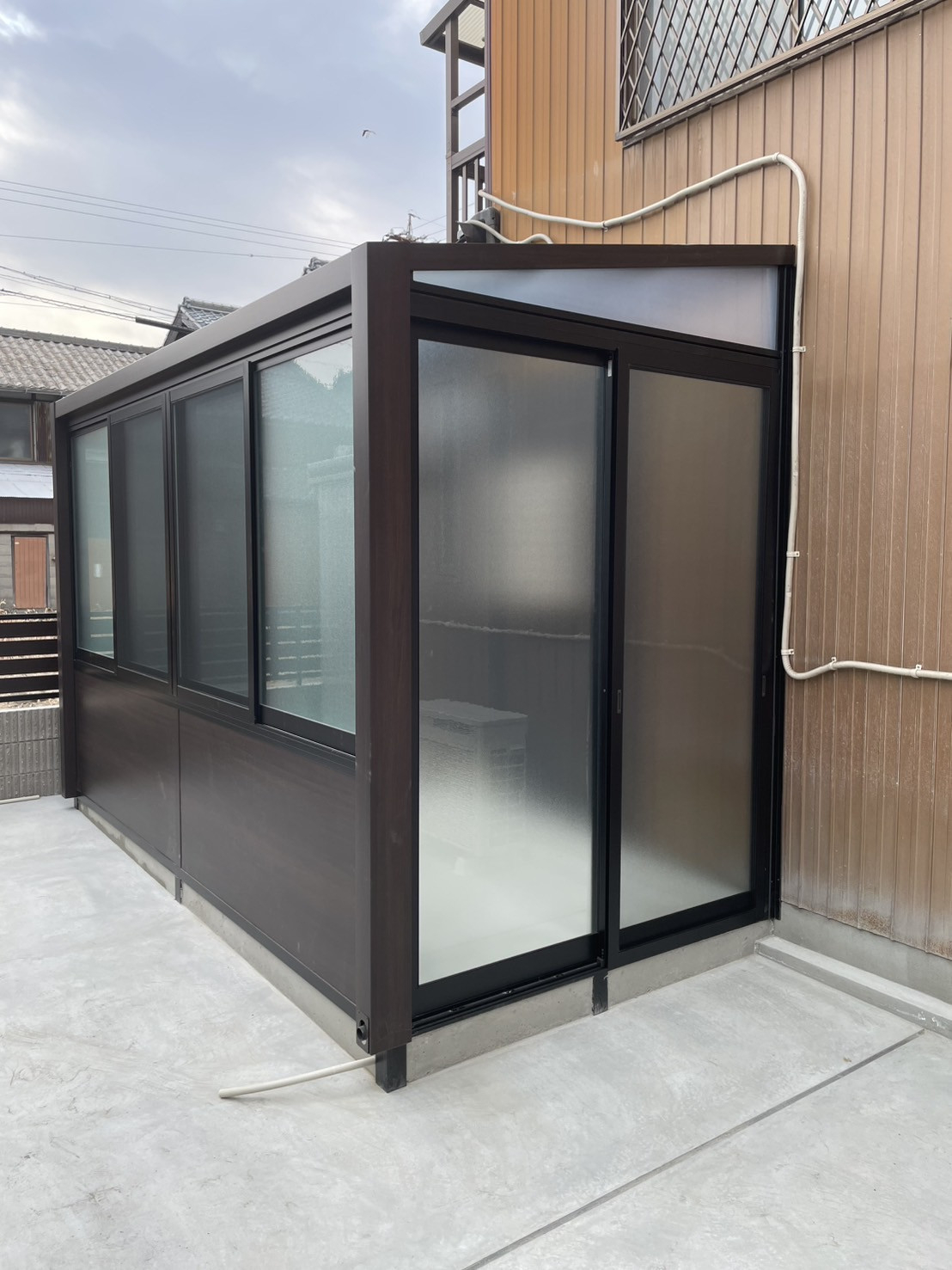 中央アルミ住器の【四日市市】LIXIL「ガーデンルームGF」！腰壁＋高窓で叶えるこだわりのプライベート空間の施工後の写真2