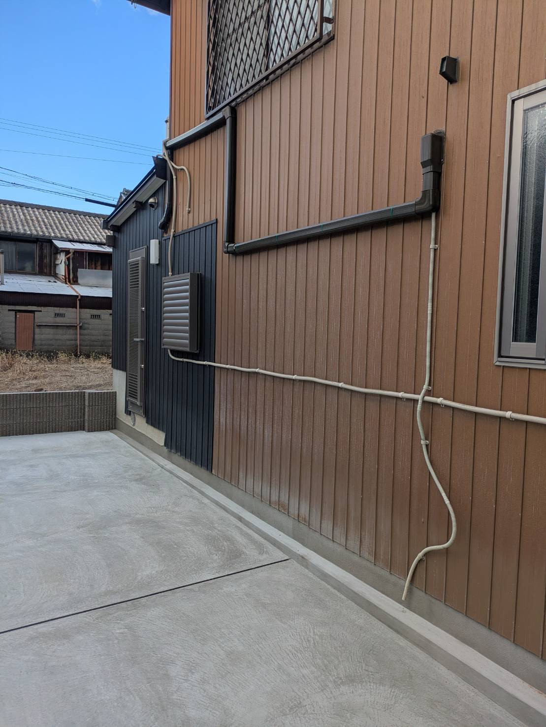 中央アルミ住器の【四日市市】LIXIL「ガーデンルームGF」！腰壁＋高窓で叶えるこだわりのプライベート空間の施工前の写真3