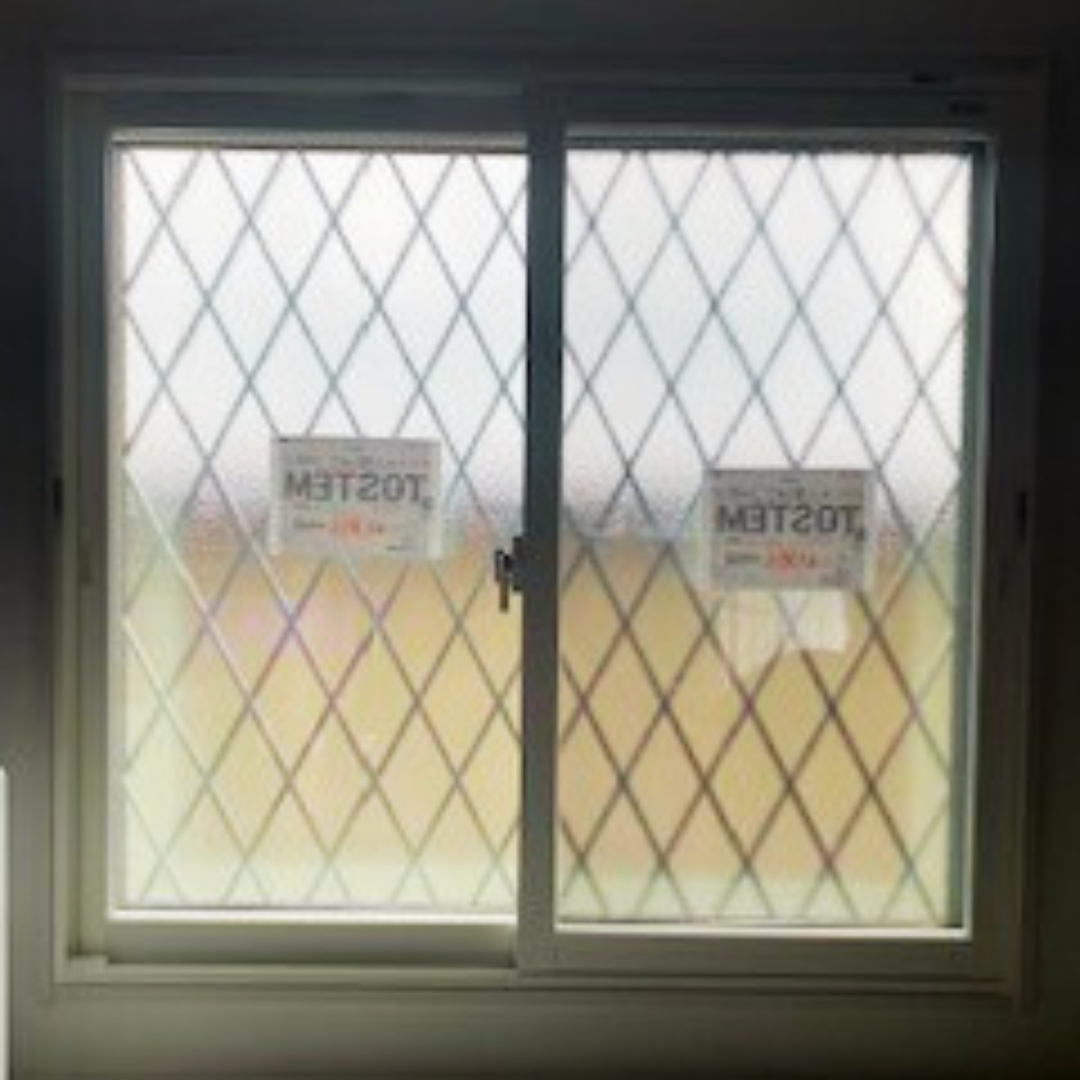 イガラシの久喜市｜寝室・キッチン・浴室の内窓〈インプラス〉設置で断熱＆結露対策！補助金を活用した窓リノベ施工の施工後の写真1
