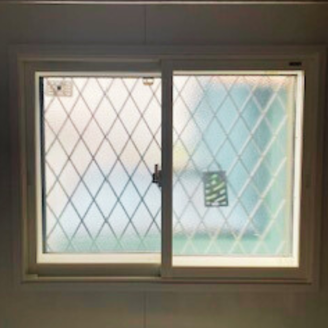イガラシの久喜市｜寝室・キッチン・浴室の内窓〈インプラス〉設置で断熱＆結露対策！補助金を活用した窓リノベ施工の施工後の写真2
